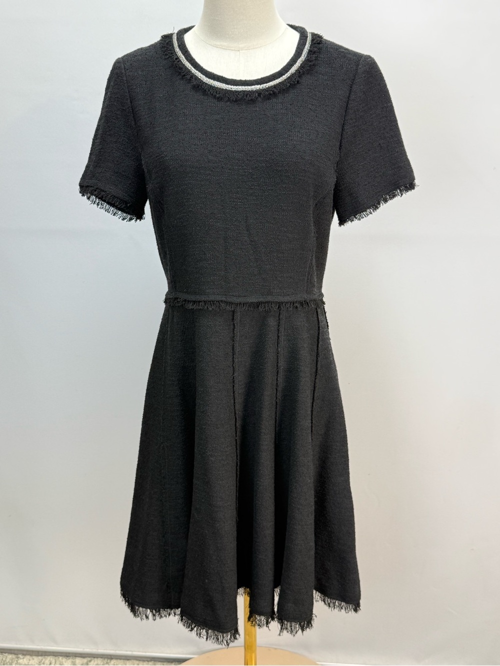 REBECCA TAYLOR Black tweed-like short-sleeve raw trim Fit-and-Flare Dress size 6